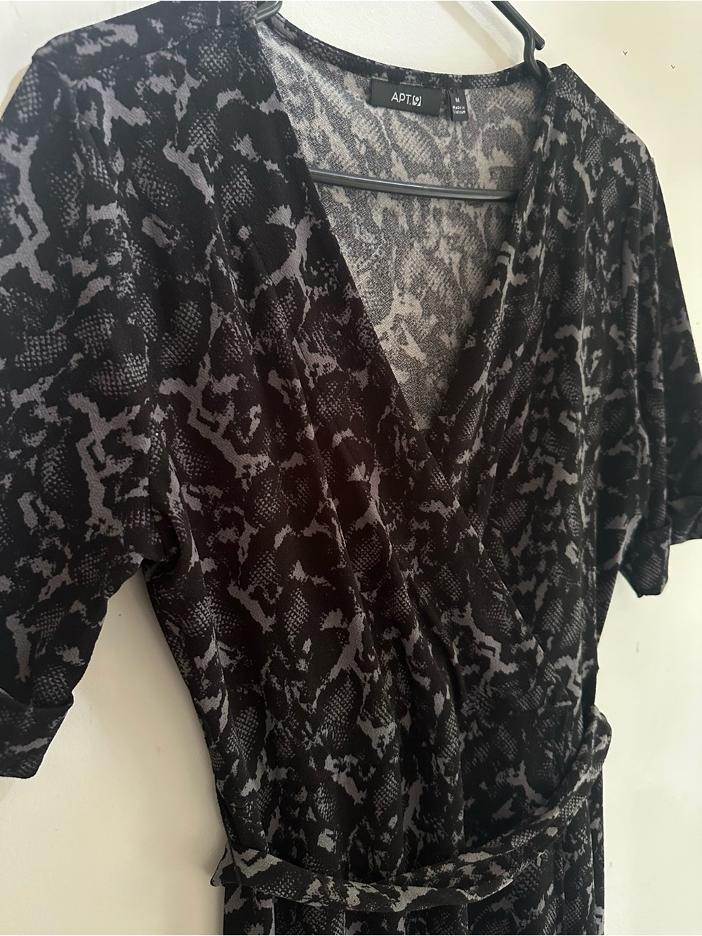 APT. 9 Black & Gray Snake-Print Wrap Dress